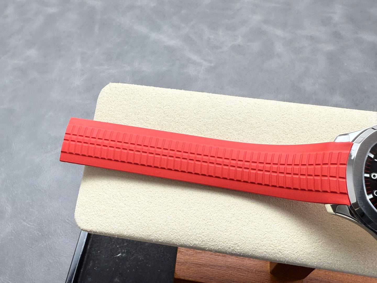 Aquanaut 5167 Singapore 2019 SS DDF 1:1 Best Edition Gray Dial On Red Strap Super Clone DD330