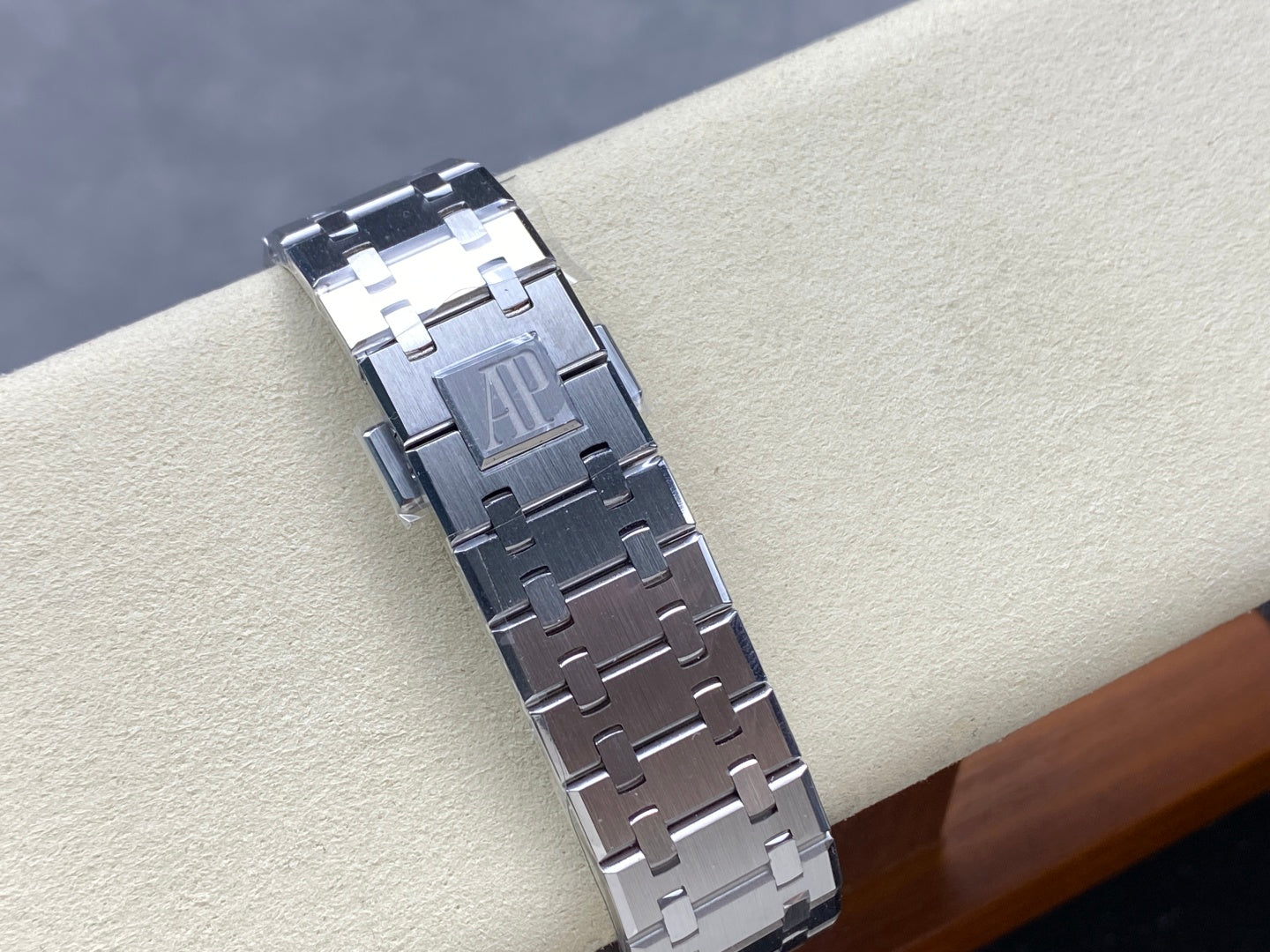 Royal Oak Chrono 26240 SS APSF 1:1 Best Edition Green Dial on SS Bracelet SA4401 Super Clone V2 (Free Sprung)