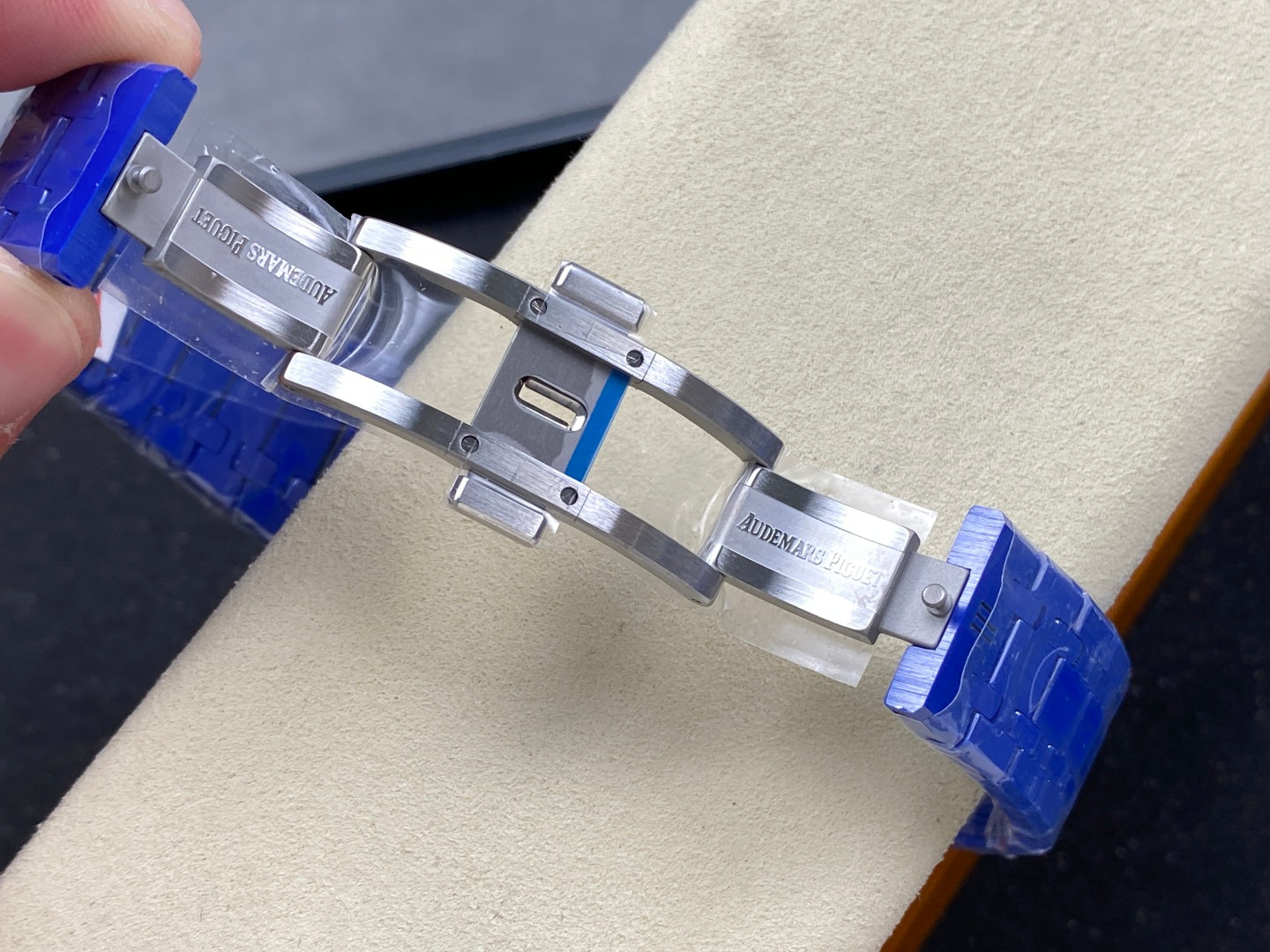 Royal Oak 15500 Blue Ceramic APSF 1:1 Best Edition Blue Dial on Blue Ceramic Bracelet SA4302 Super Clone
