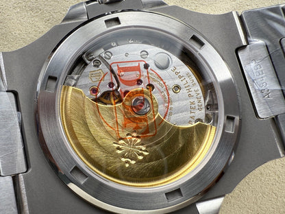 Nautilus 5711/1A SS DDF 1:1 Best Edition Green Textured Dial On SS Bracelet Super Clone DD330