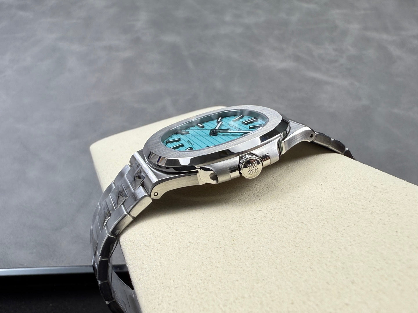 Nautilus 5711/1A SS DDF 1:1 Best Edition Tiffany Blue Textured Dial On SS Bracelet Super Clone DD330