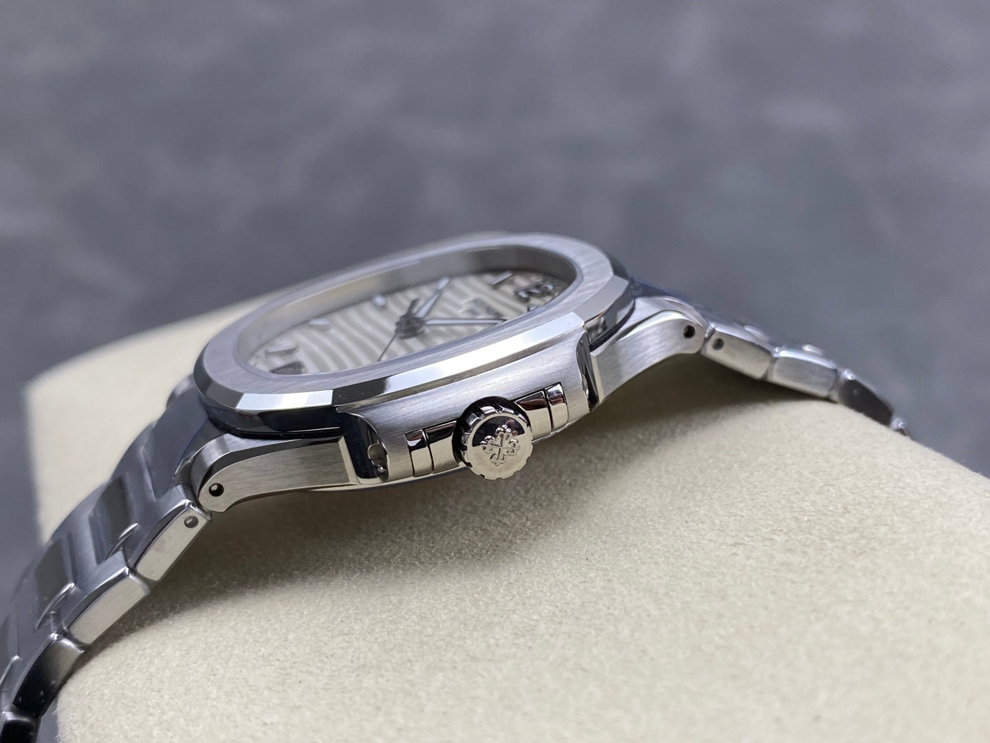 Nautilus 7118 Ladies SS DDF 1:1 Best Edition Blue Dial On SS Bracelet Super Clone DD324