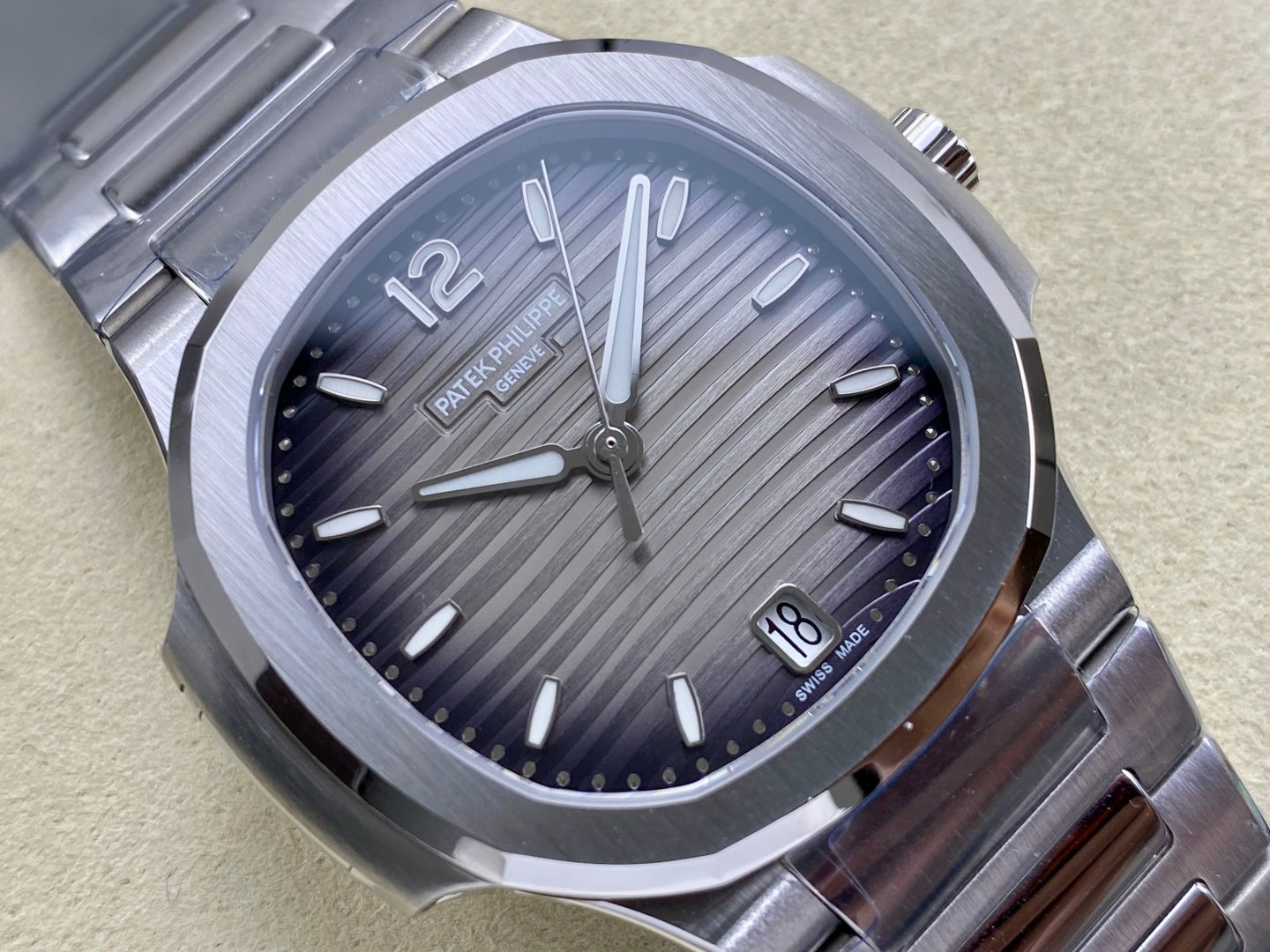 Nautilus 7118 Ladies SS DDF 1:1 Best Edition Gray Dial On SS Bracelet Super Clone DD324