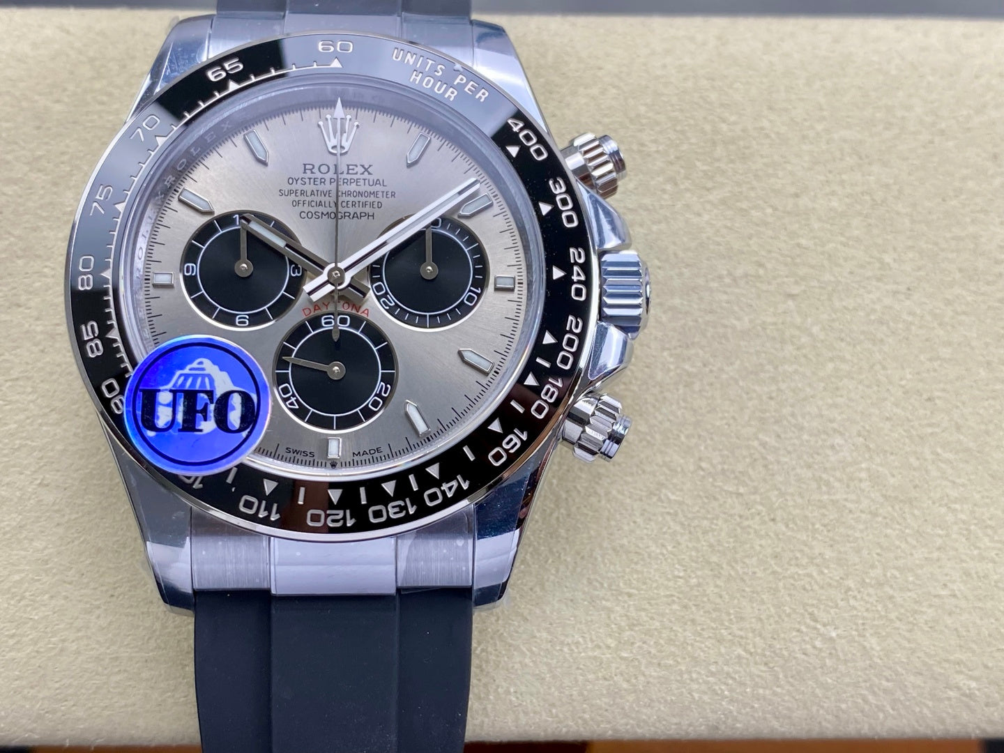 Daytona 126519 UFO 1:1 Best Edition Gray/Black Dial on Oysterflex Strap UF4131 (Free Sprung)