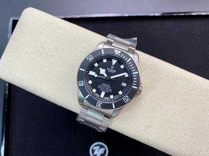 Pelagos ZF 1:1 Best Edition Black Dial on Titanium Bracelet A2824 V5