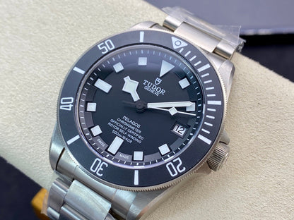 Pelagos ZF 1:1 Best Edition Black Dial on Titanium Bracelet A2824 V5