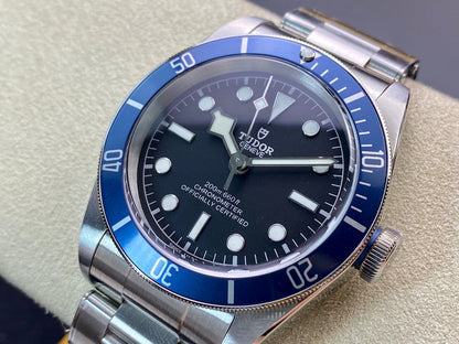 Heritage Black Bay Blue Bezel ZF 1:1 Best Edition on SS Bracelet A2824 V5